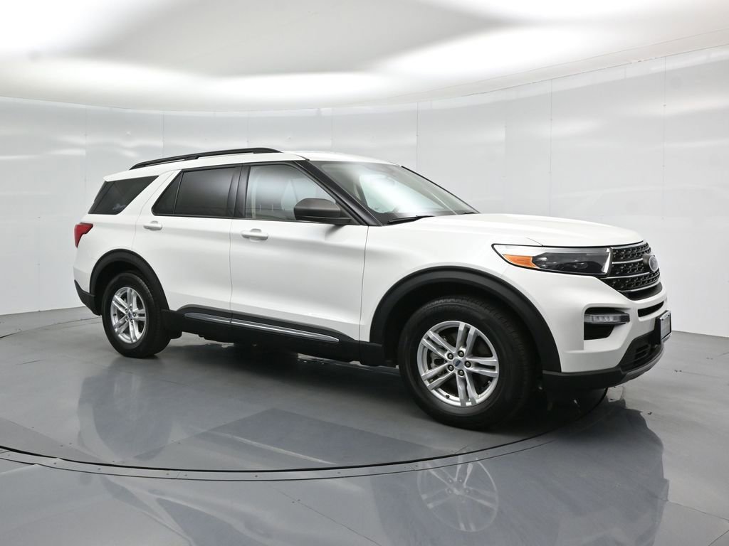 Certified 2023 Ford Explorer XLT w/ Equipment Group 202A RWD image 26