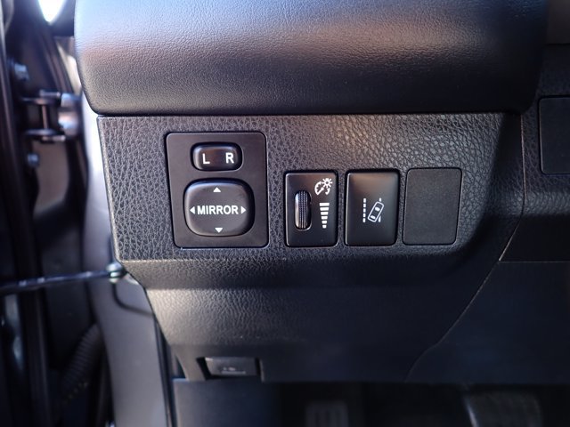 Used 2018 Toyota RAV4 Limited w/ Advanced Technology Package AWD/4WD image 16