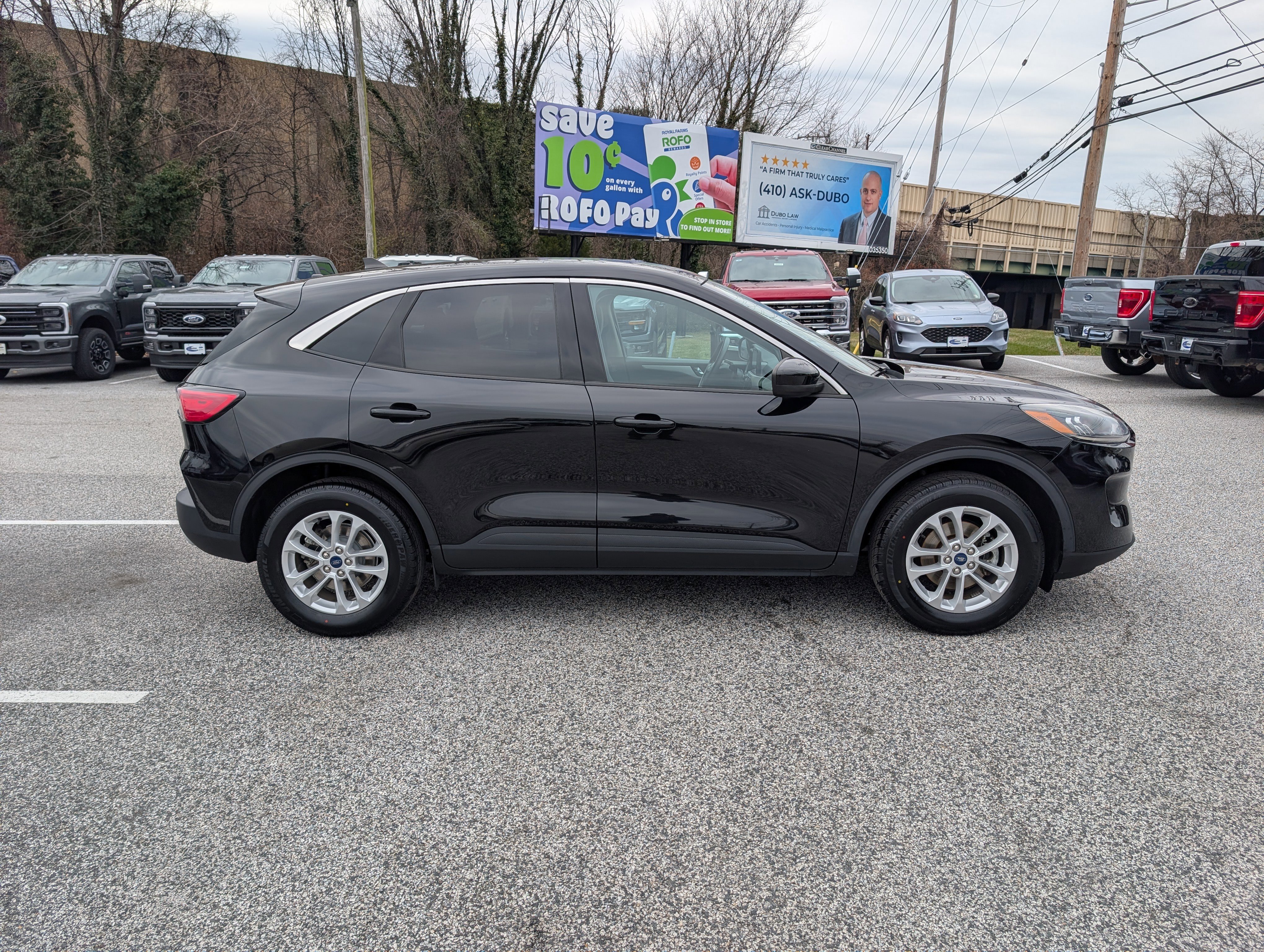 Certified 2020 Ford Escape SE image 2