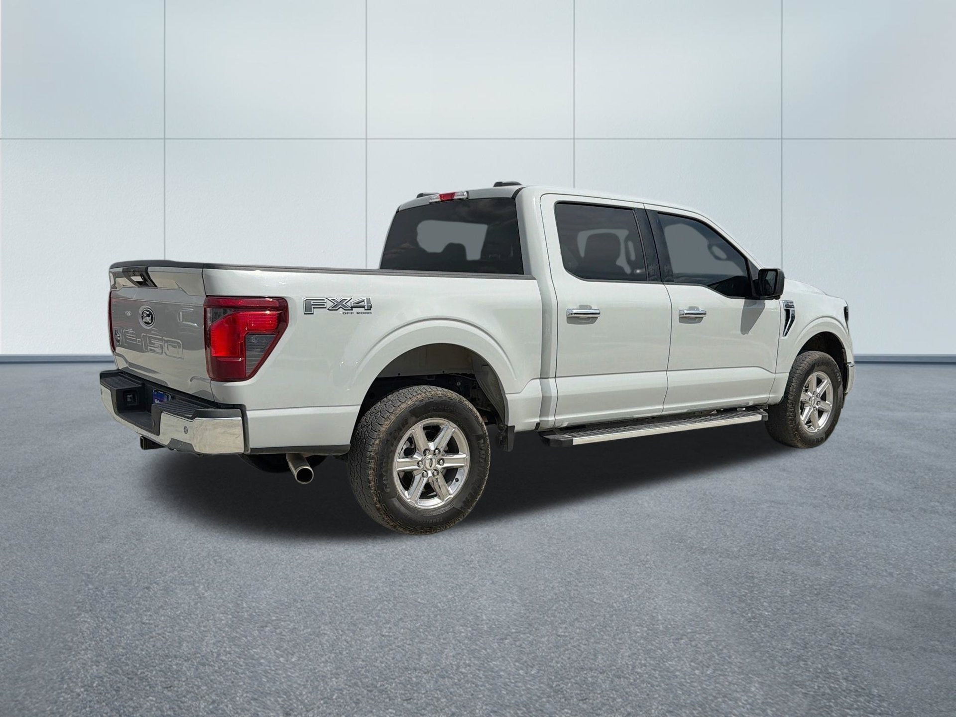 Certified 2024 Ford F150 XLT w/ FX4 Off-Road Package AWD/4WD image 5