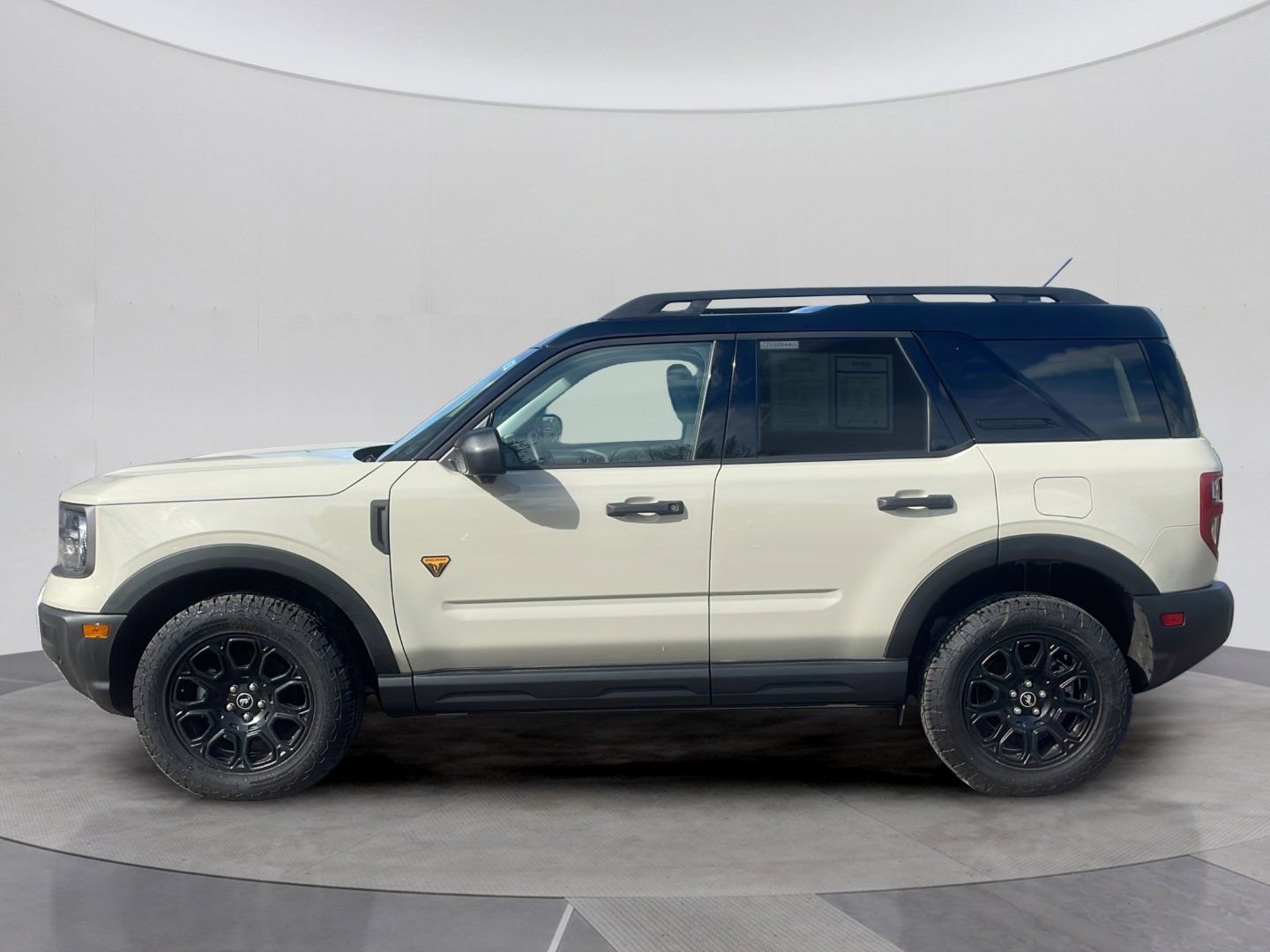 Certified 2025 Ford Bronco Sport Badlands w/ Badlands Tech Package AWD/4WD image 2