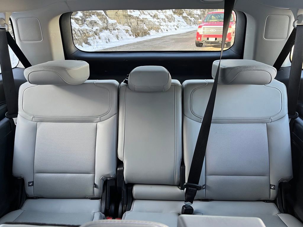 Certified 2025 Ford Expedition Max Platinum image 13