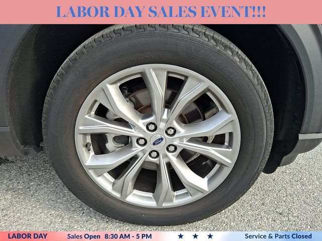 Certified 2023 Ford Explorer XLT w/ Equipment Group 202A AWD/4WD image 8