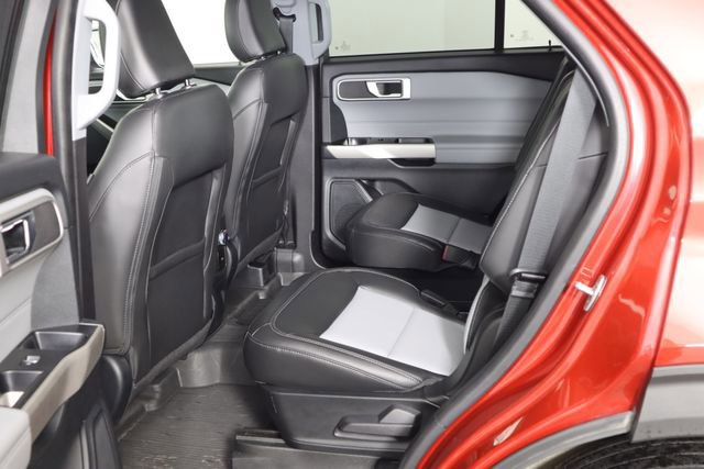 Certified 2022 Ford Explorer XLT w/ Equipment Group 202A image 59