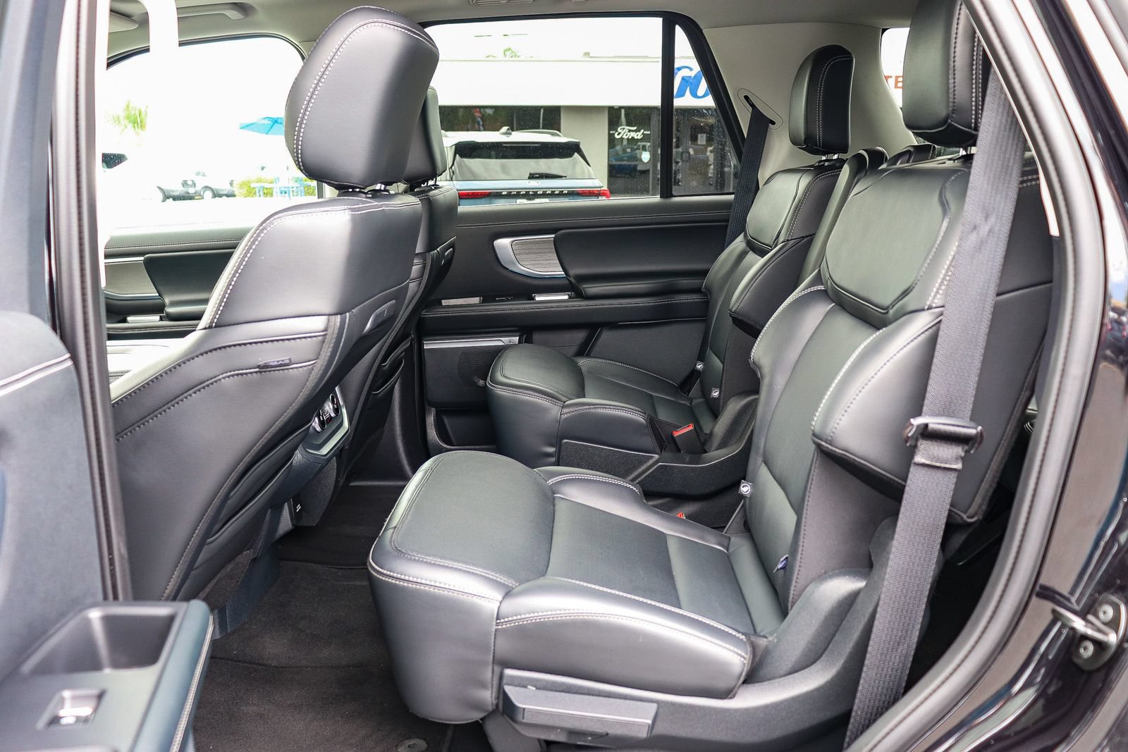 Certified 2025 Ford Expedition Platinum AWD/4WD image 17
