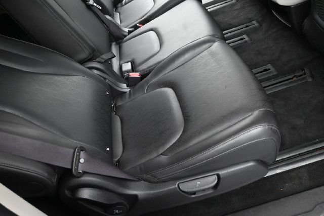 Used 2024 Kia Carnival LX FWD image 39