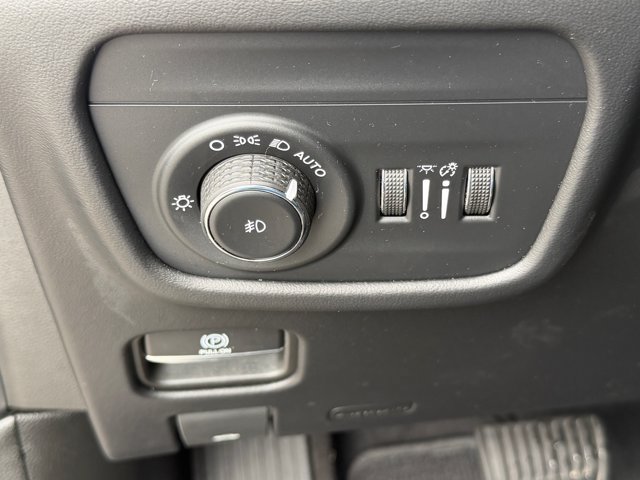 Used 2022 Jeep Grand Cherokee L Summit AWD/4WD image 40