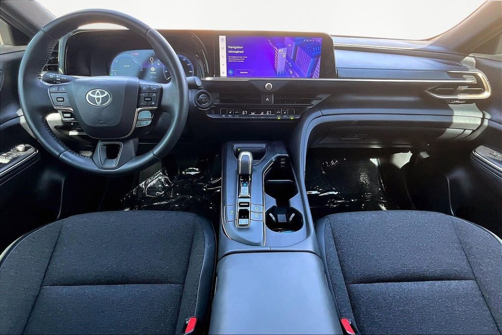 Used 2023 Toyota Crown AWD/4WD image 15