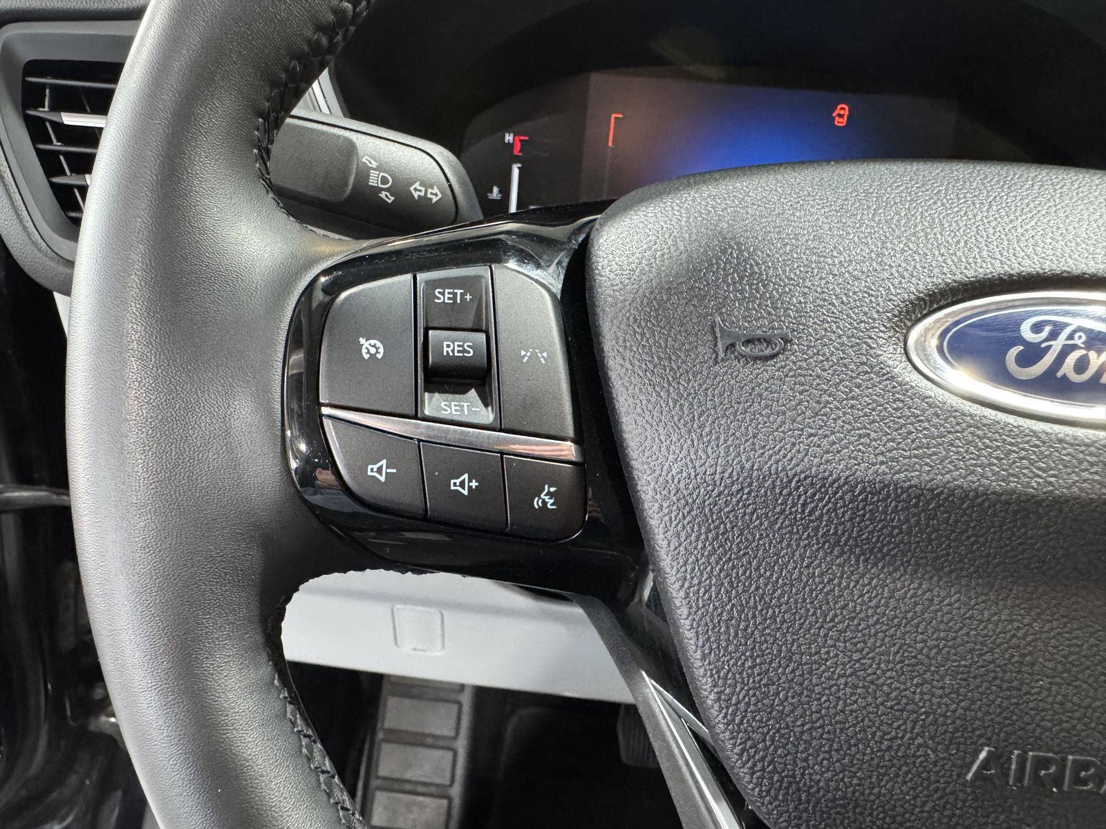 Certified 2025 Ford Escape Active w/ Cold Weather Package FWD image 14