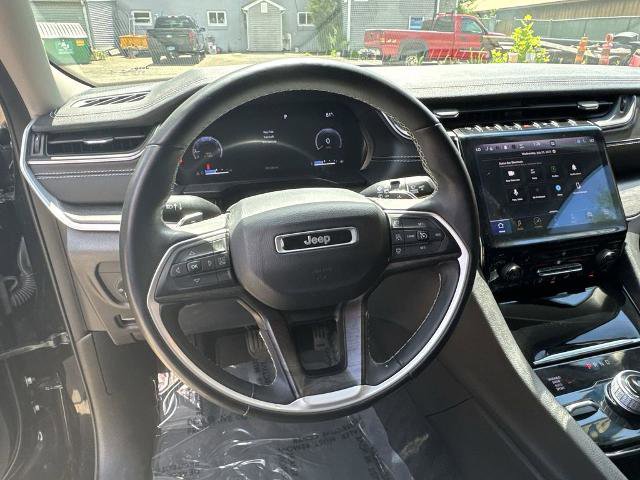 Used 2022 Jeep Grand Cherokee Limited image 14