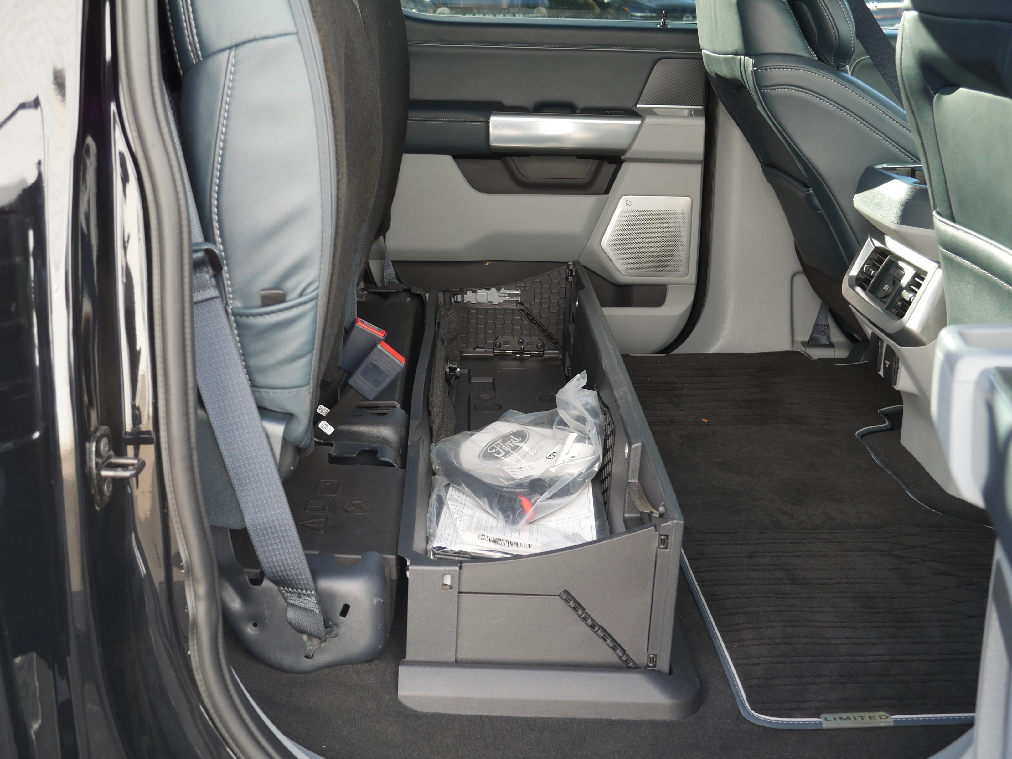 Certified 2024 Ford F350 Limited w/ FX4 Off-Road Package image 38