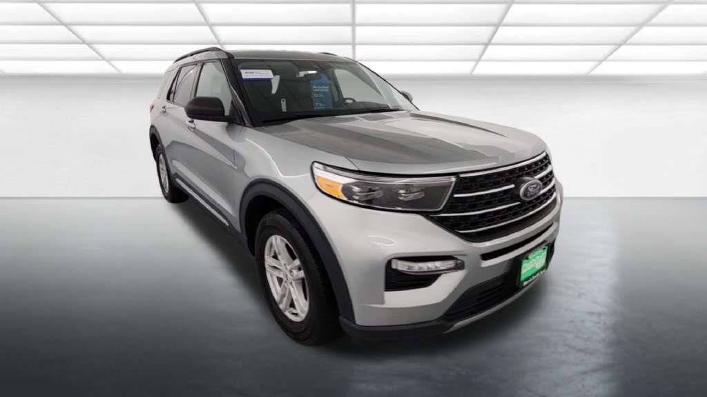 Certified 2024 Ford Explorer XLT w/ Equipment Group 202A AWD/4WD image 10