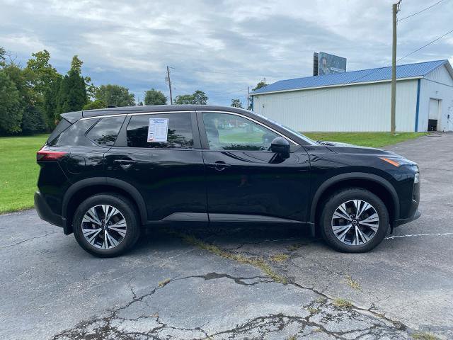 Used 2022 Nissan Rogue SV AWD/4WD image 4