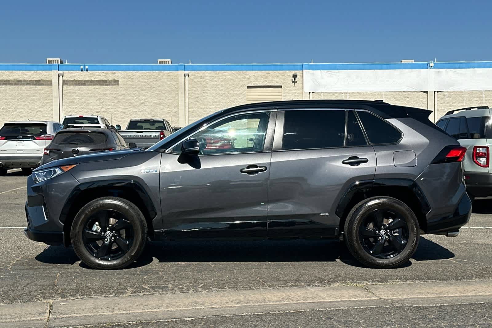 Used 2021 Toyota RAV4 XSE AWD/4WD image 5