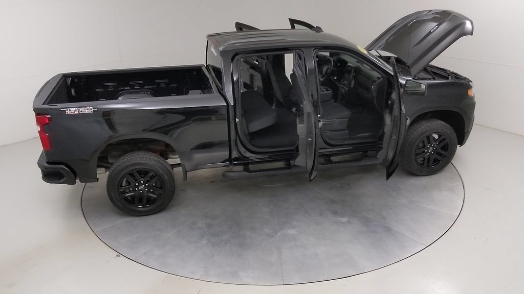Used 2021 Chevrolet Silverado 1500 Custom Trail Boss AWD/4WD image 47