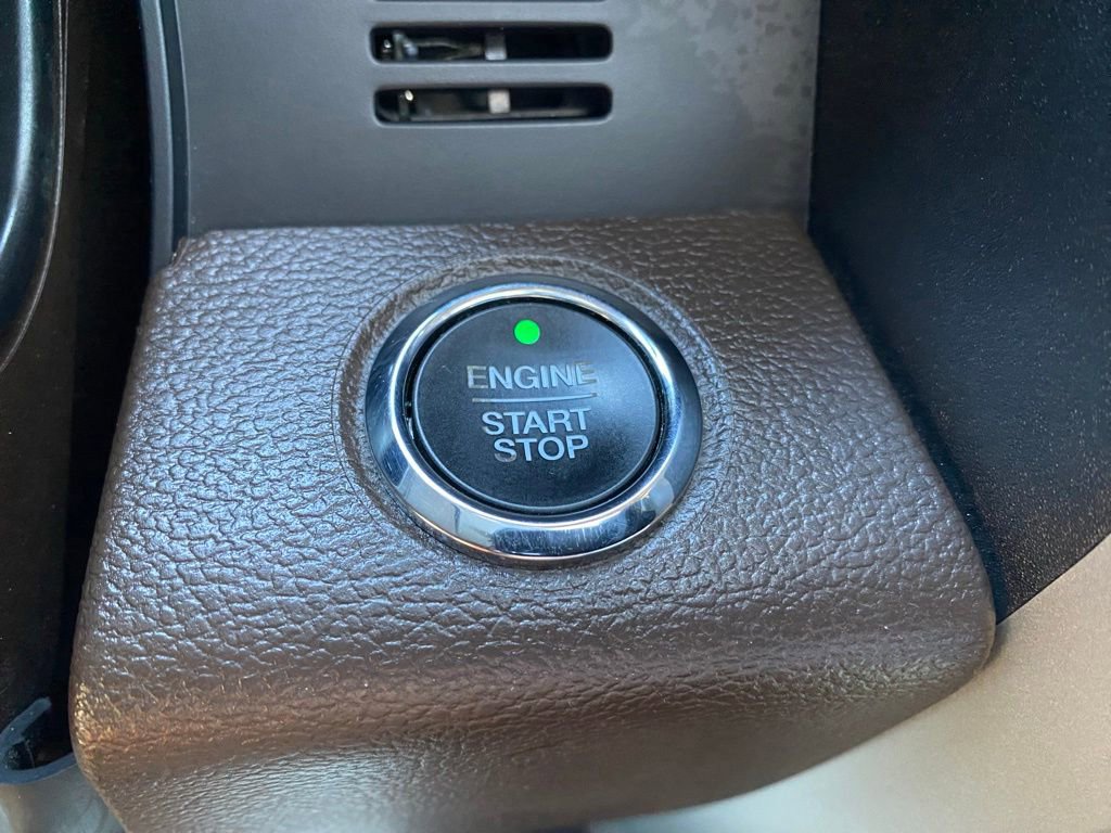 Certified 2019 Ford F250 King Ranch w/ King Ranch Ultimate Package AWD/4WD image 34