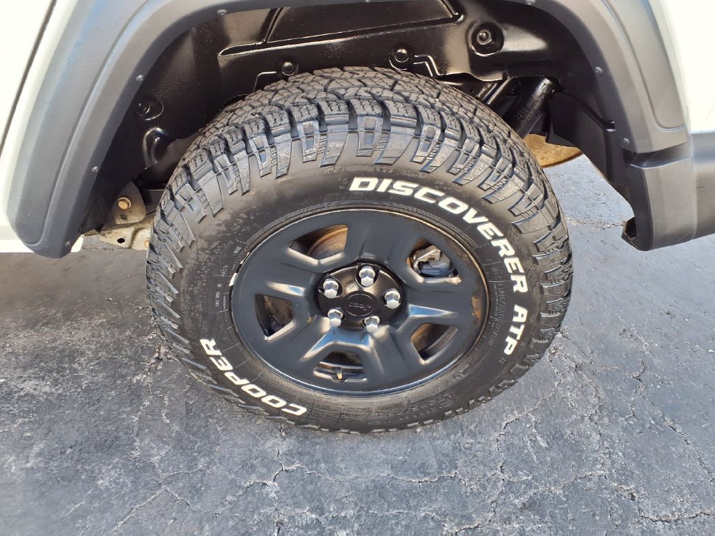 Used 2018 Jeep Wrangler Unlimited Sport AWD/4WD image 25