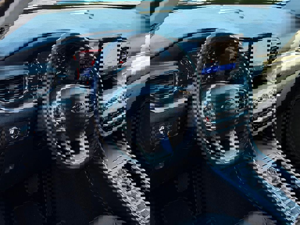 Certified 2022 Ford Explorer XLT w/ Equipment Group 202A image 21