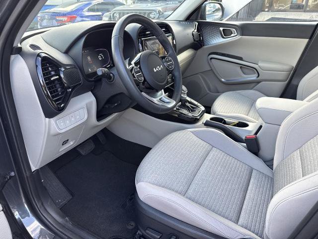 Used 2025 Kia Soul EX FWD image 27