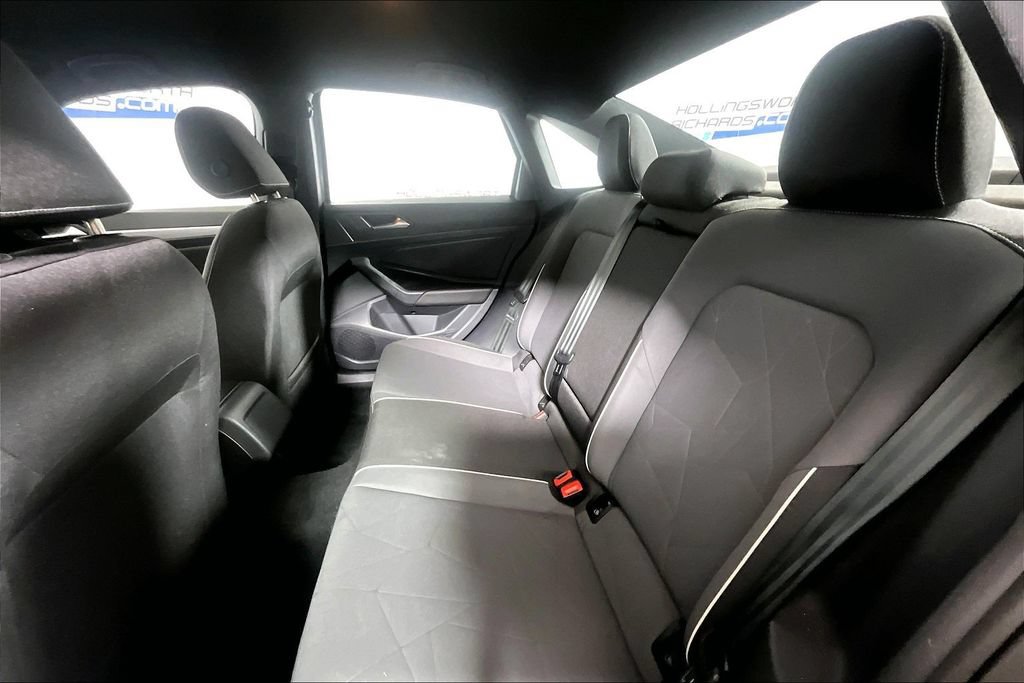 Used 2025 Volkswagen Jetta Sport FWD image 21