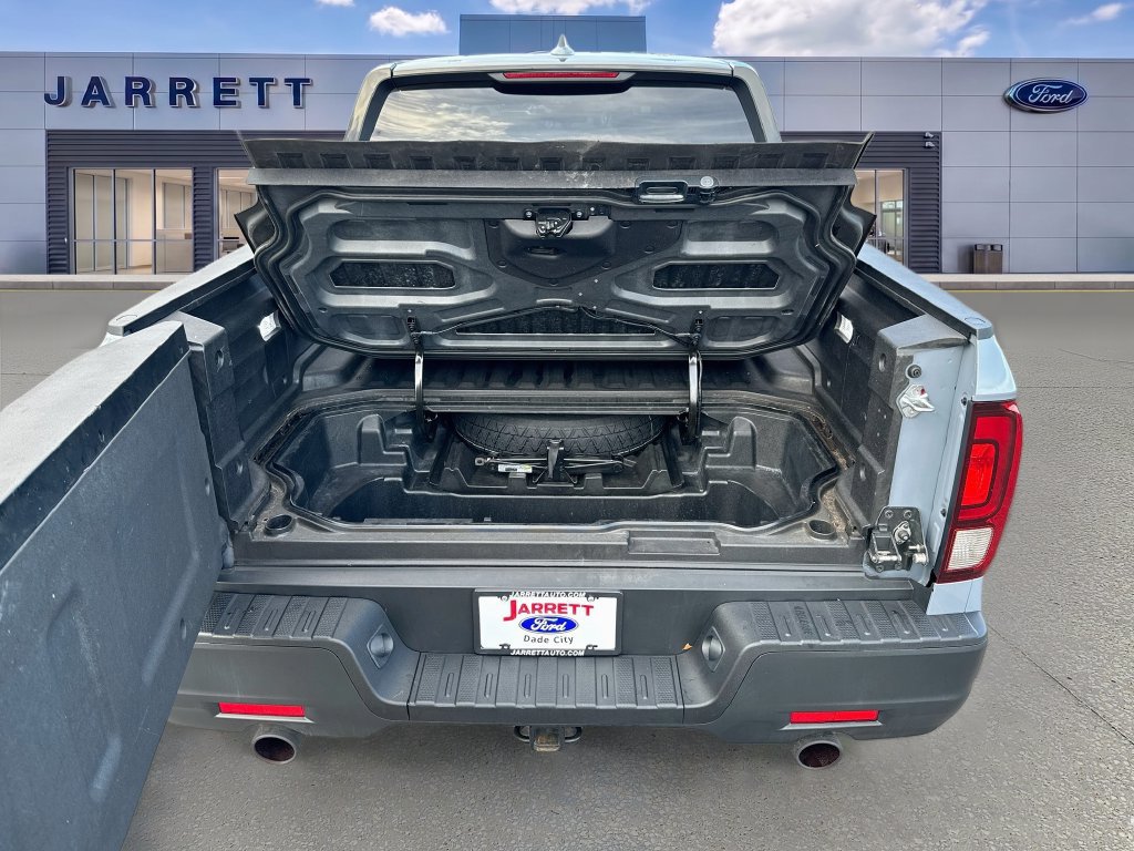 Used 2025 Honda Ridgeline Sport image 25