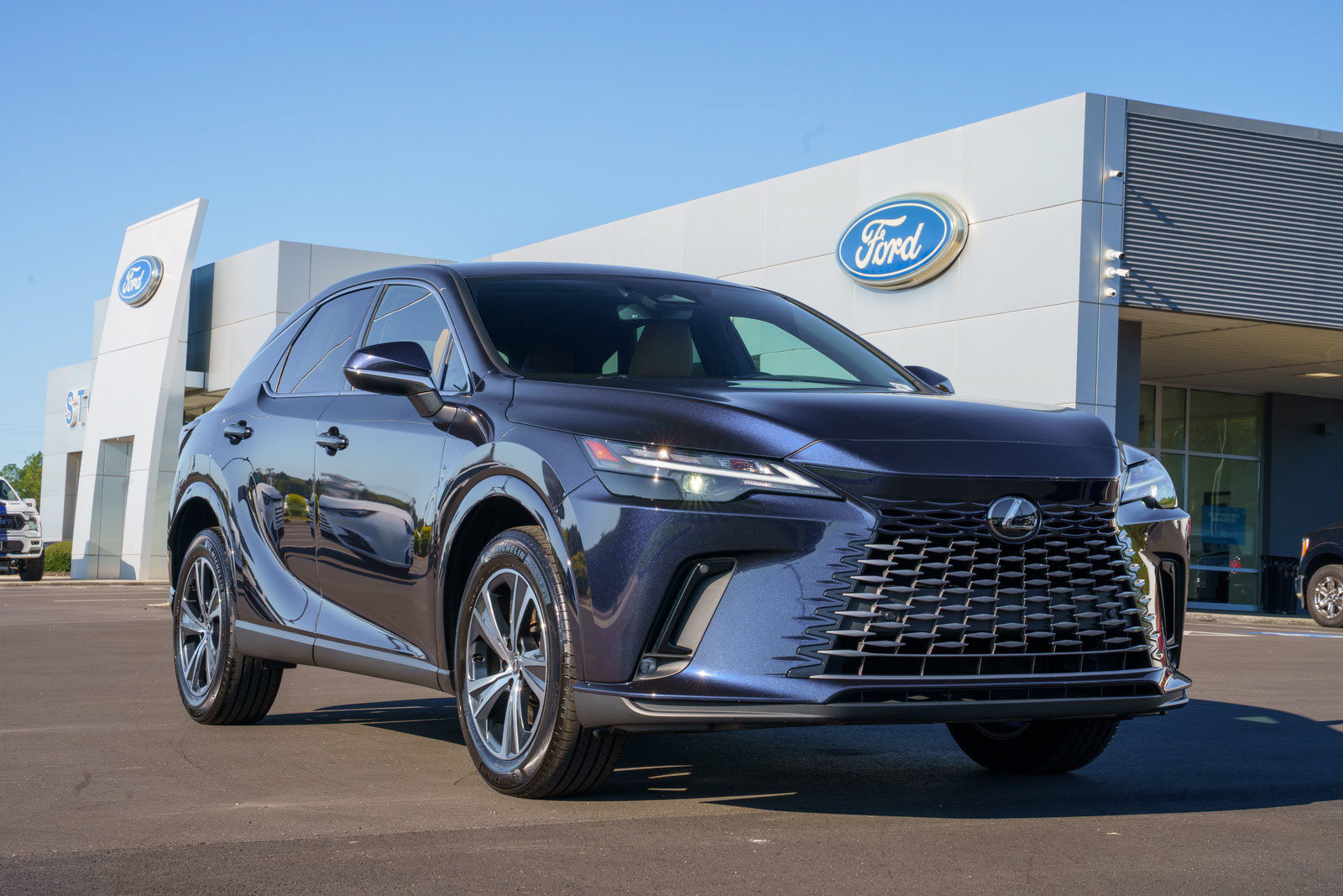 Used 2025 Lexus RX 350 FWD w/ Technology Package image 1