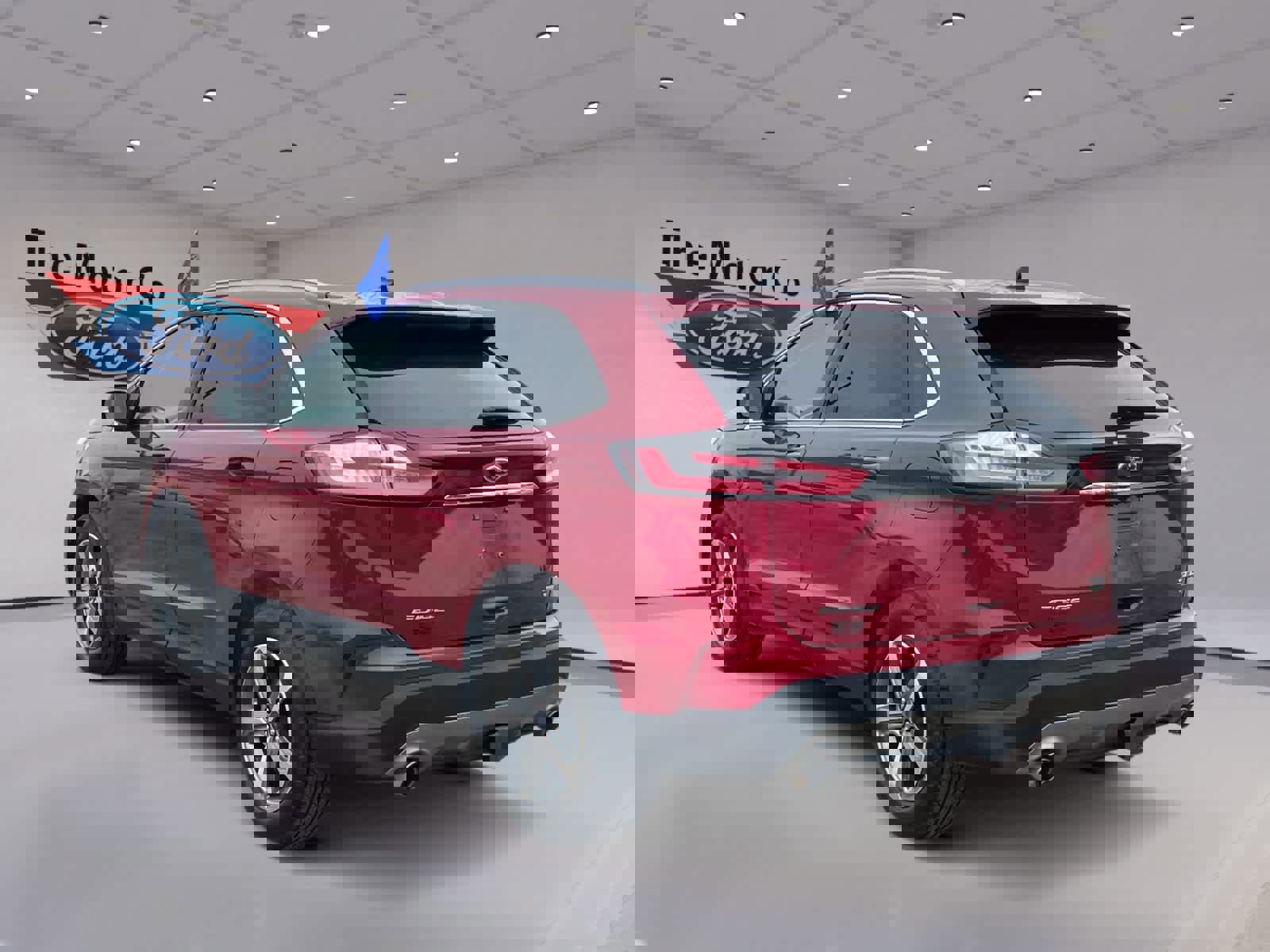 Certified 2020 Ford Edge SEL w/ Convenience Package image 3