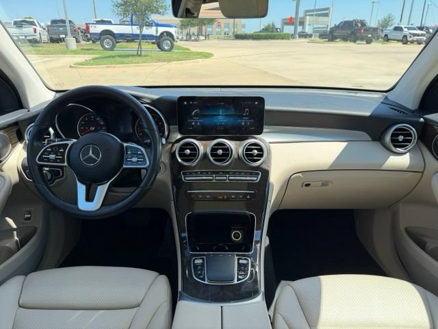 Used 2021 Mercedes-Benz GLC 300 image 23