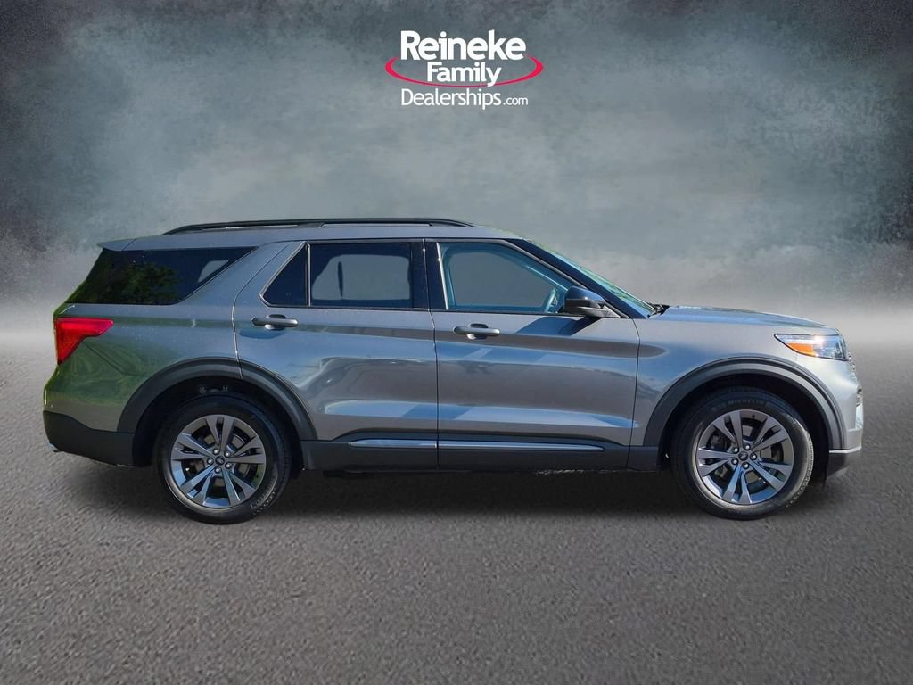 Certified 2023 Ford Explorer XLT w/ Equipment Group 202A AWD/4WD image 4