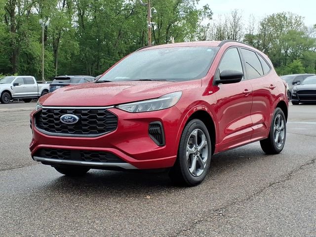Certified 2024 Ford Escape ST-Line w/ Tech Pack #1 AWD/4WD image 3