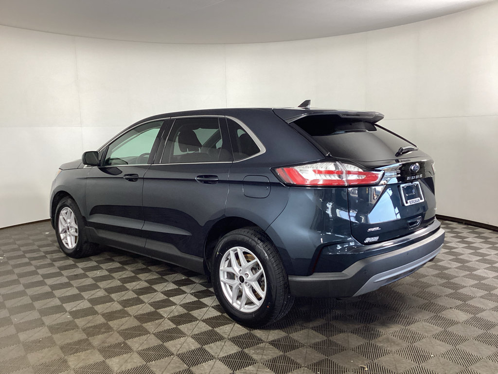 Certified 2023 Ford Edge SEL w/ Convenience Package AWD/4WD image 4