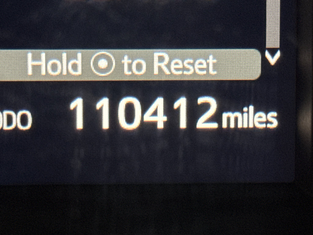 Used 2017 Toyota Highlander LE image 19