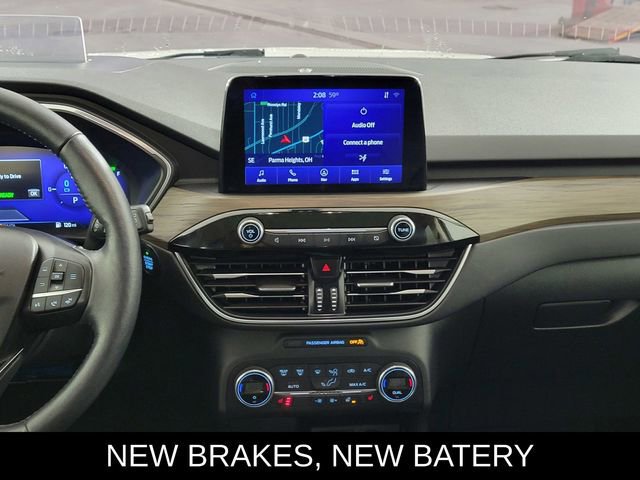 Certified 2020 Ford Escape Titanium image 21