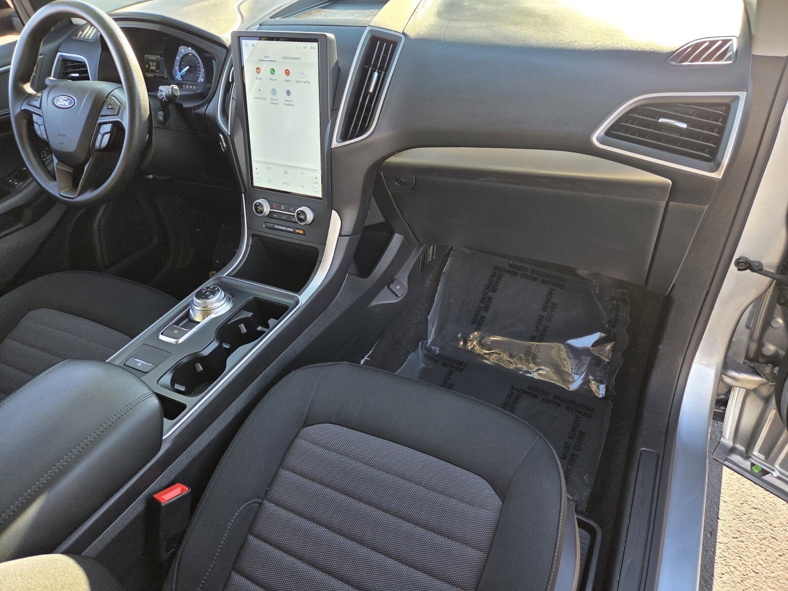 Certified 2023 Ford Edge SE w/ Black Appearance Package image 16