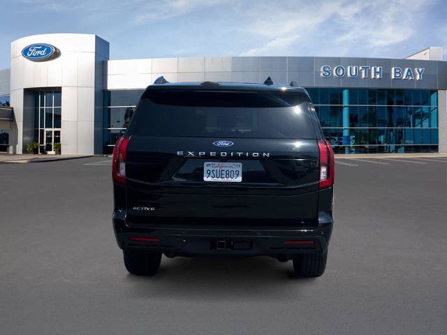 Certified 2025 Ford Expedition Active RWD image 4