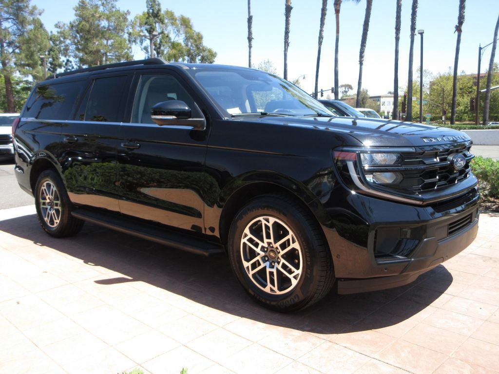 Certified 2025 Ford Expedition Max Active RWD image 6