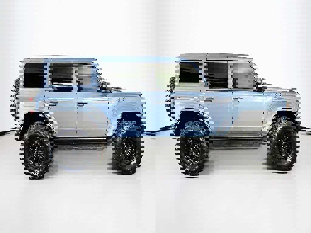 Certified 2025 Ford Bronco Raptor w/ Interior Carbon Fiber Pack image 6