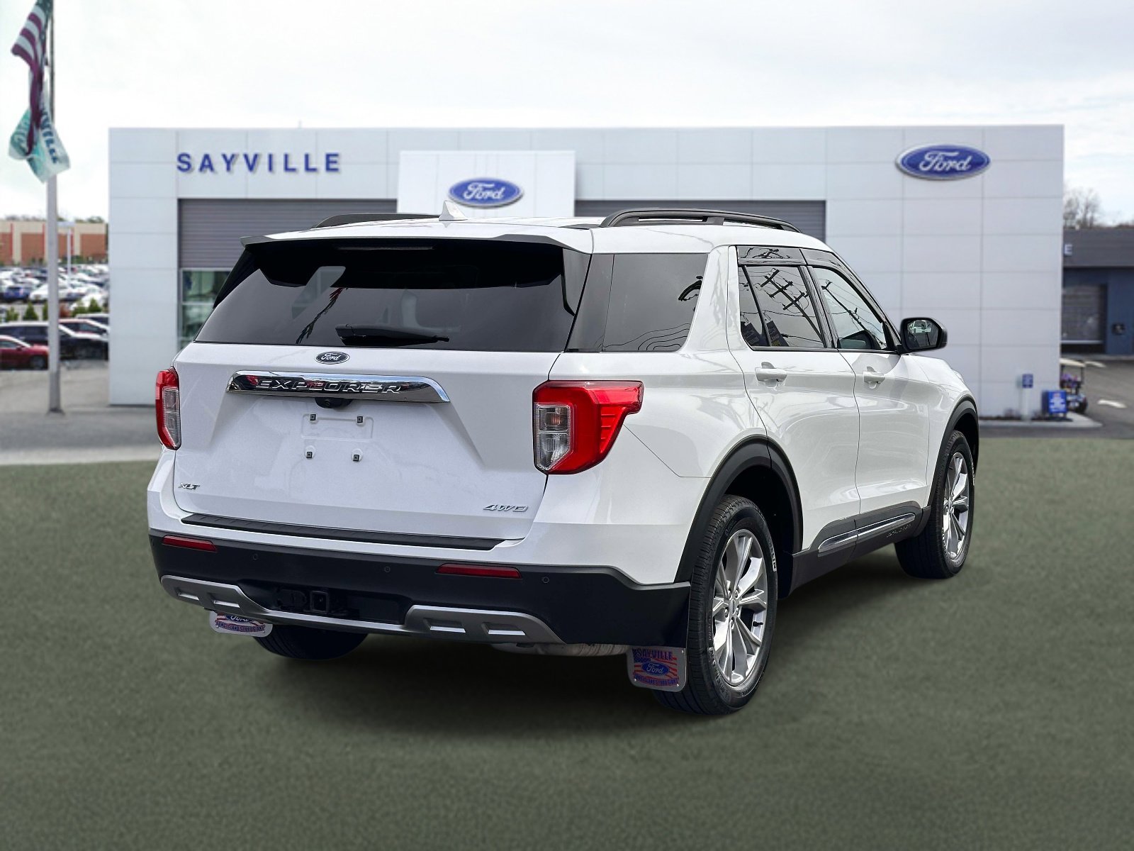 Certified 2023 Ford Explorer XLT w/ Equipment Group 202A image 5