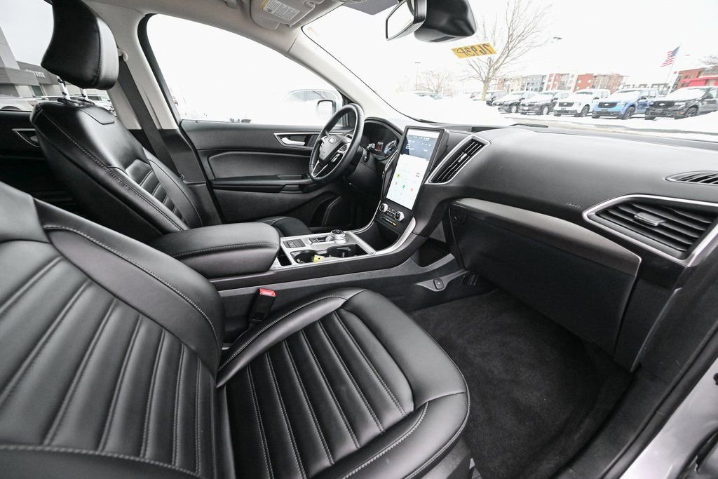 Certified 2024 Ford Edge SEL w/ Convenience Package image 28