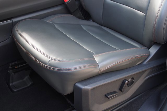 Certified 2025 Ford Expedition Active image 20