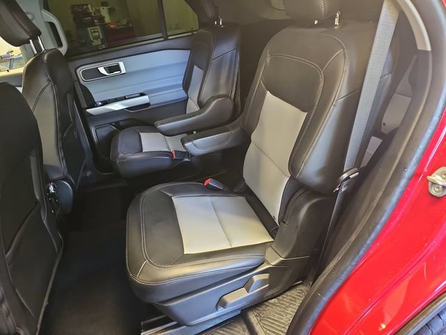 Certified 2023 Ford Explorer XLT w/ Equipment Group 202A RWD image 14