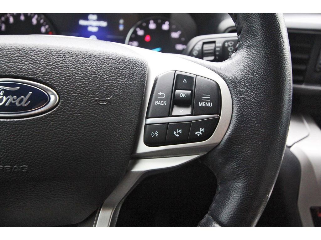 Certified 2022 Ford Explorer XLT w/ Equipment Group 202A image 19
