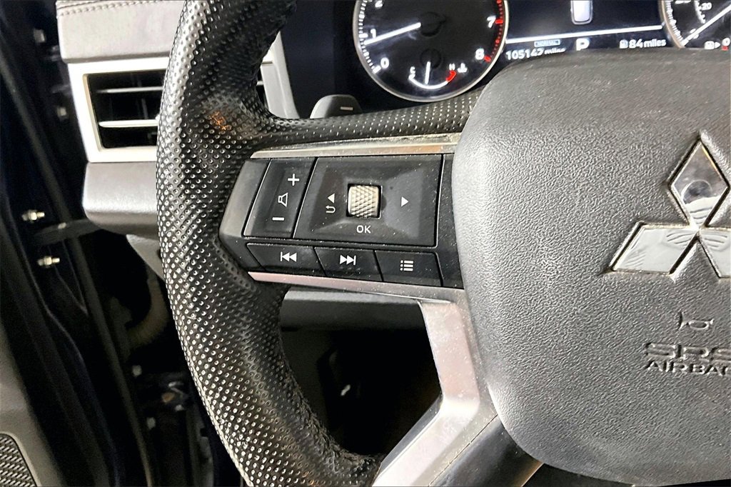 Used 2022 Mitsubishi Outlander SEL image 14