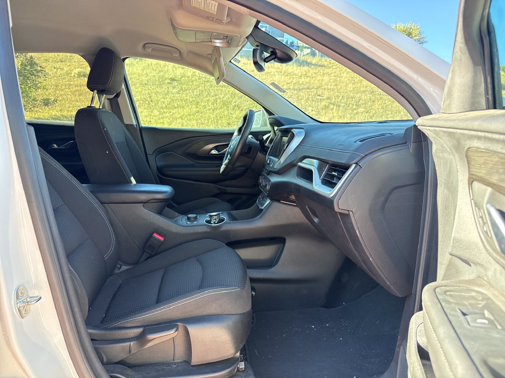 Used 2022 GMC Terrain SLE w/ Driver Convenience Package AWD/4WD image 29