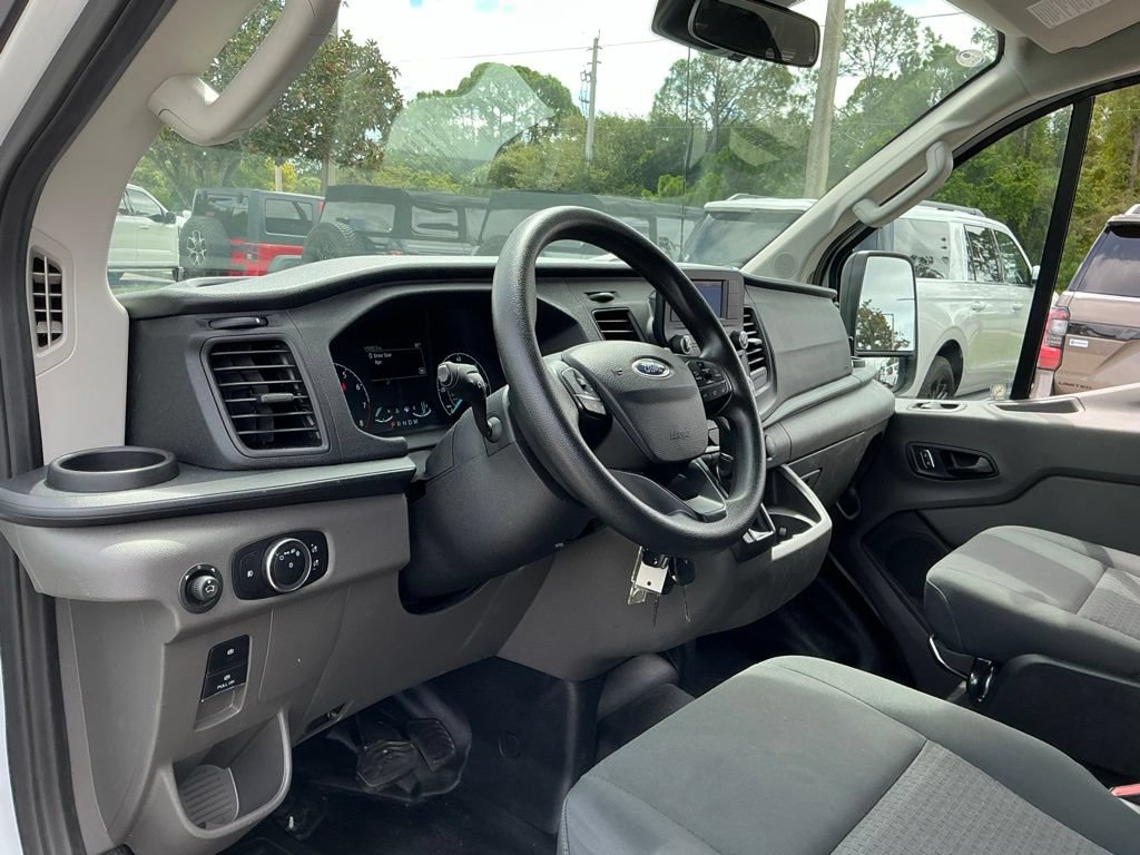 Certified 2025 Ford Transit 250 Low Roof w/ Exterior Upgrade Package RWD image 21