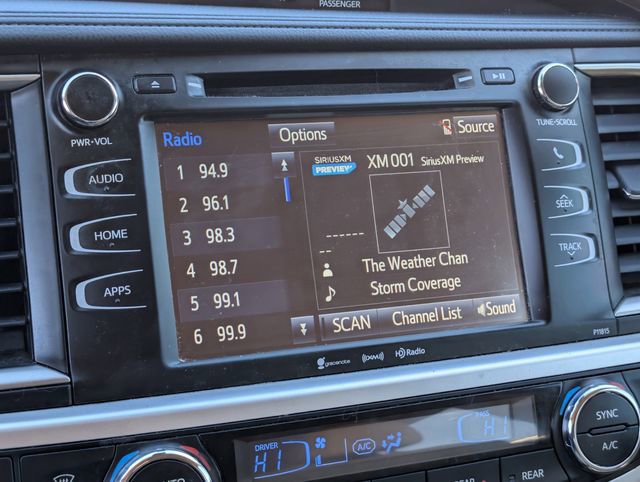 Used 2019 Toyota Highlander Plus image 11