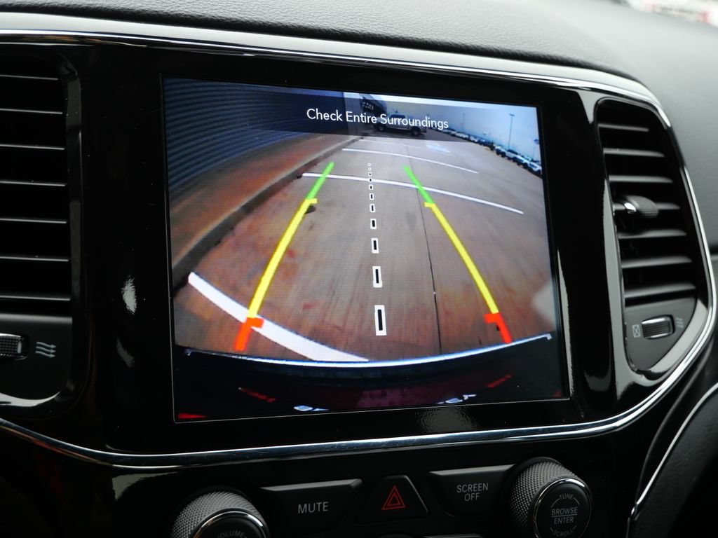Used 2022 Jeep Grand Cherokee Limited RWD image 36