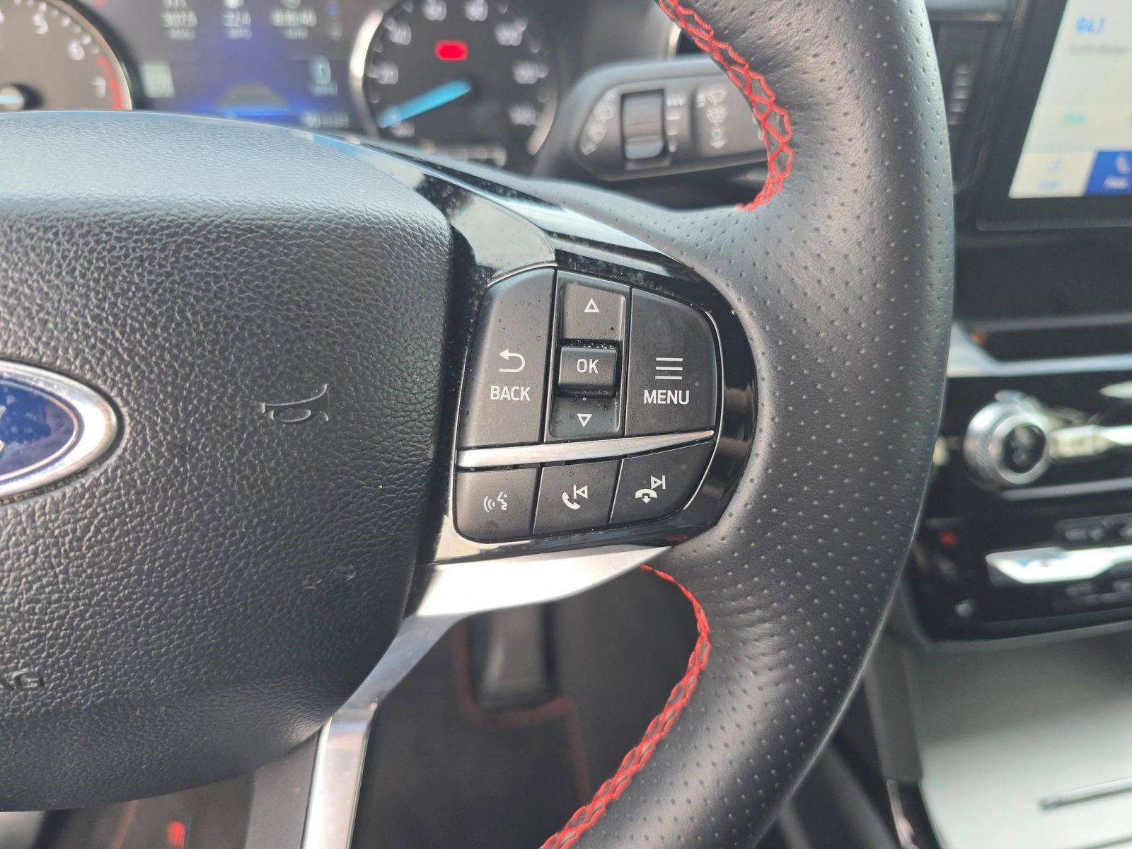 Certified 2024 Ford Explorer ST-Line w/ Class IV Trailer Tow Package image 22