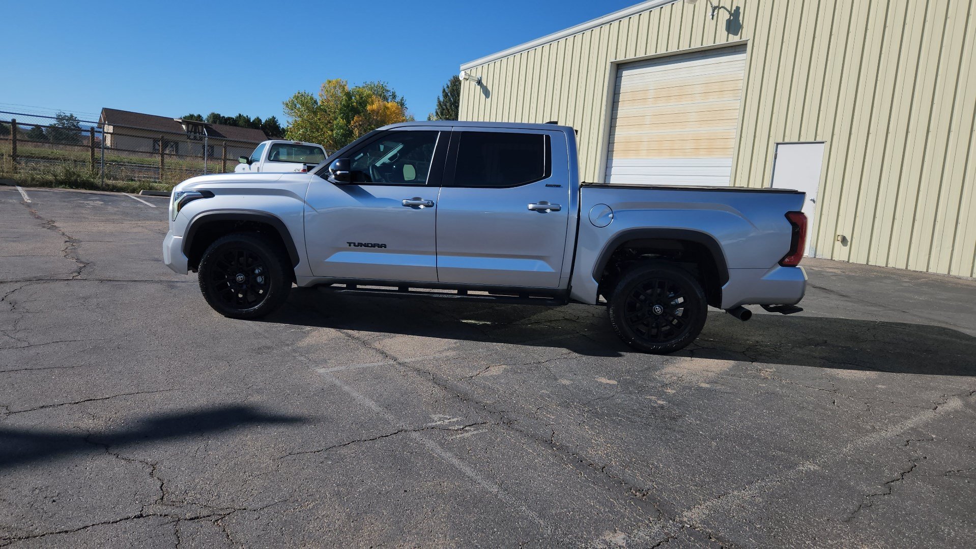 Used 2026 Toyota Tundra Limited AWD/4WD image 7