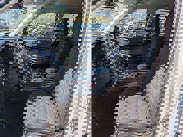 Certified 2024 Ford Edge SE w/ Black Appearance Package image 15